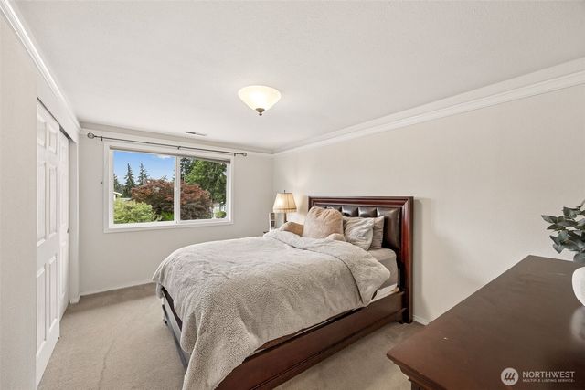 31717 37th Avenue SW, Federal Way, WA 98023
