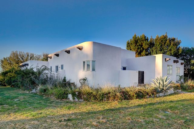 801 W 3rd St, Marfa, TX 79843