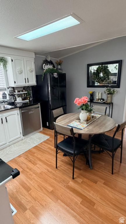 Image 6 of property listing at 5075 W 4700 S #55, Kearns, UT 84118