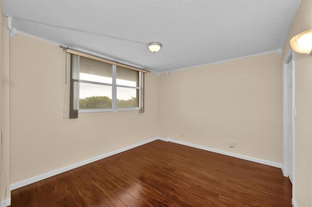 118 Royal Park Drive 4G, Oakland Park, FL 33309