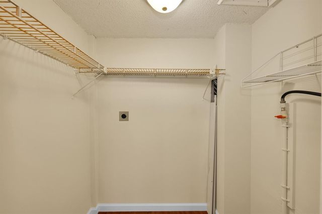 118 Royal Park Drive 4G, Oakland Park, FL 33309