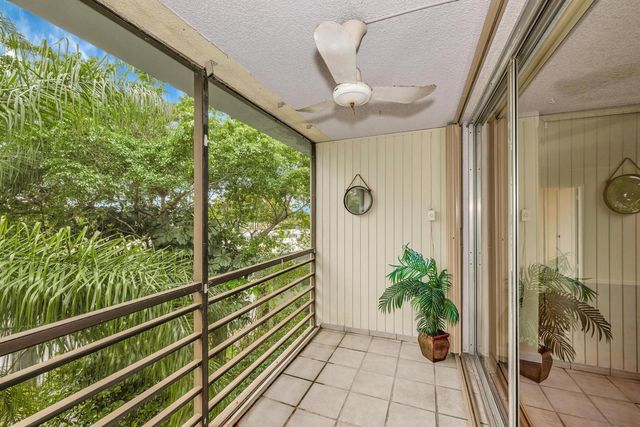 118 Royal Park Drive 4G, Oakland Park, FL 33309