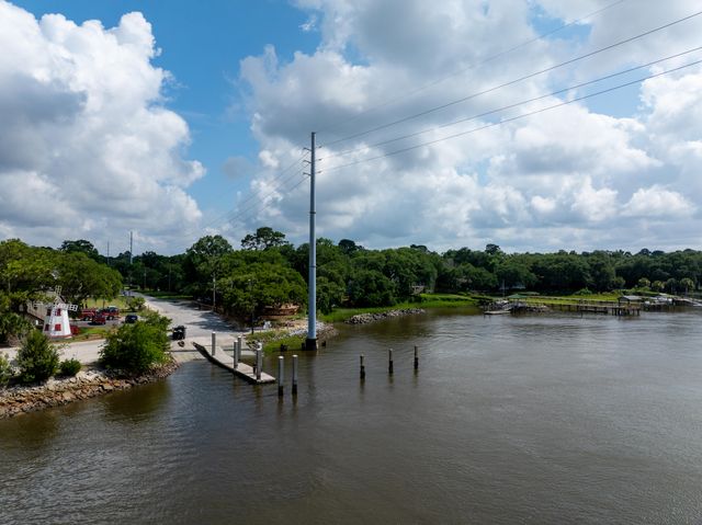 2039 Riverbend Drive, Charleston, SC 29412
