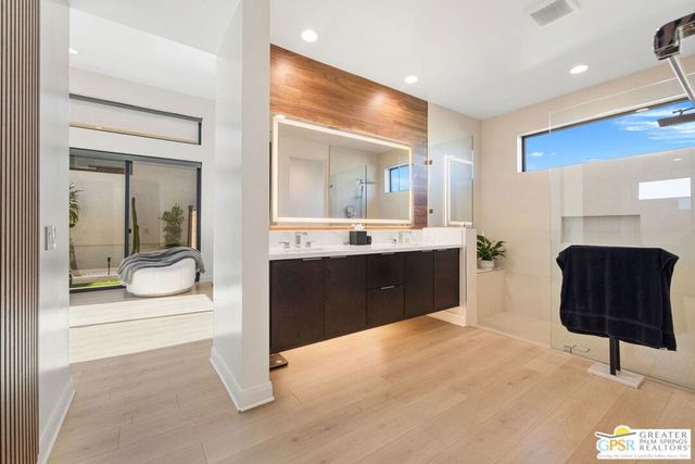 190 Obsidian Loop, Palm Springs, CA 92264