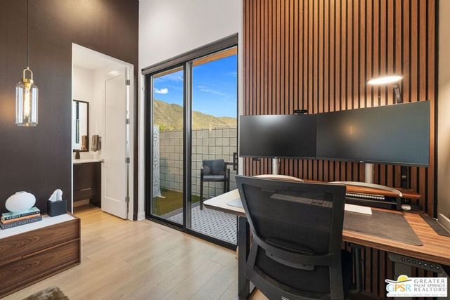 190 Obsidian Loop, Palm Springs, CA 92264