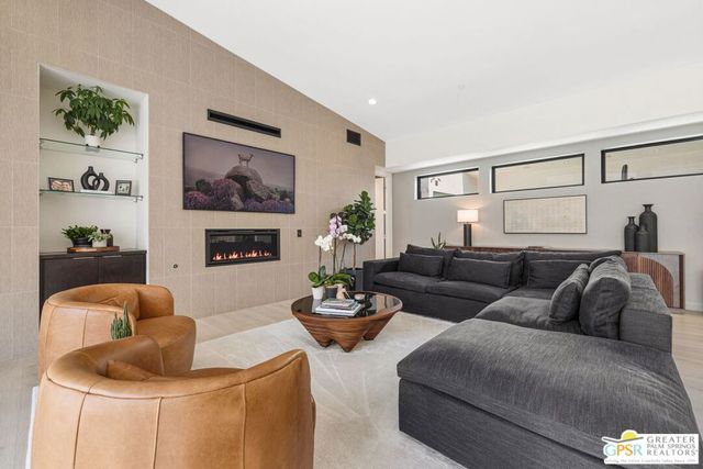 190 Obsidian Loop, Palm Springs, CA 92264