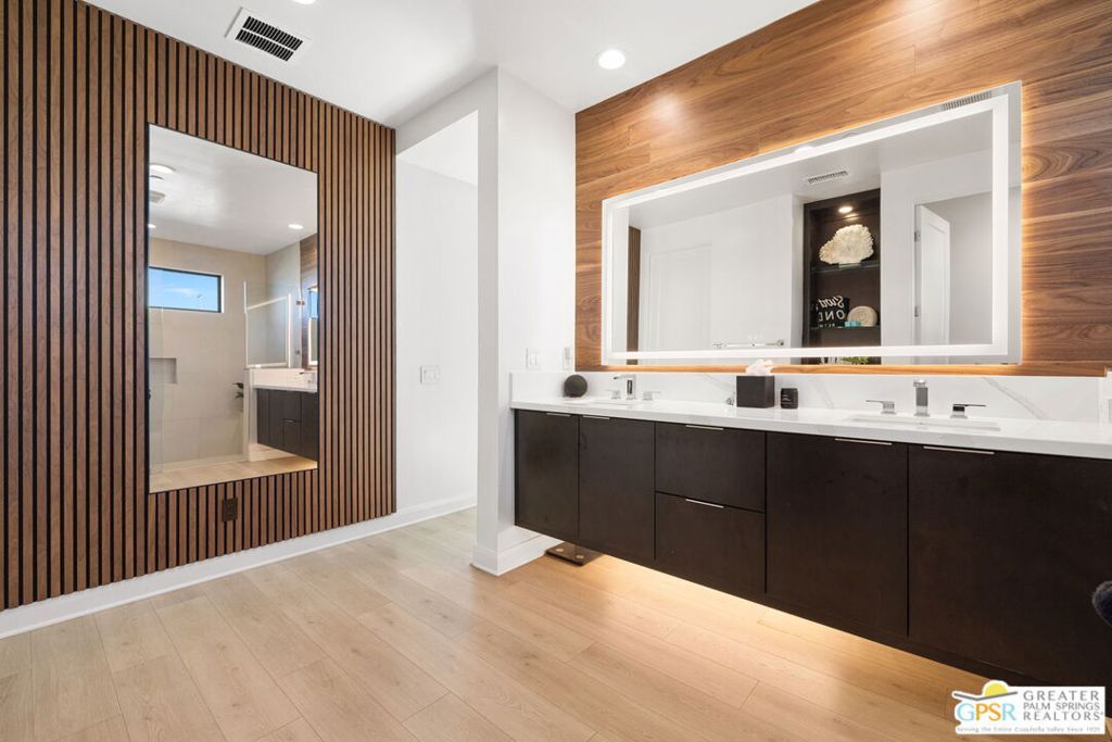 Image 30 of property listing at 190 Obsidian Loop, Palm Springs, CA 92264