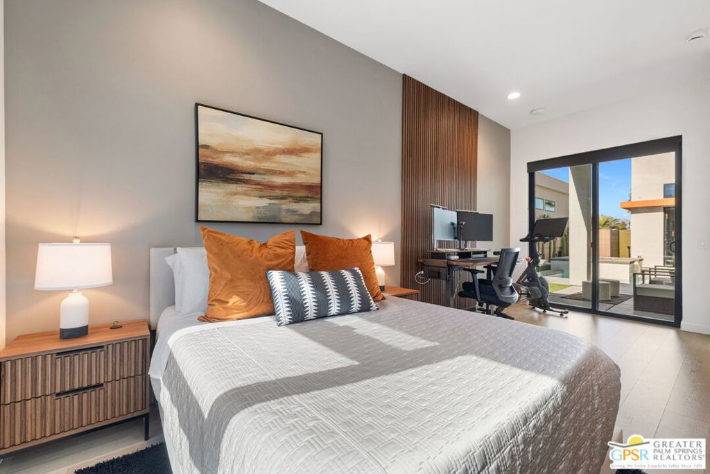 Image 39 of property listing at 190 Obsidian Loop, Palm Springs, CA 92264