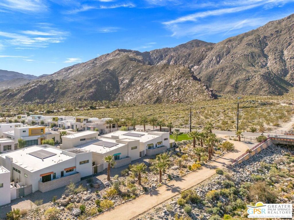 Image 49 of property listing at 190 Obsidian Loop, Palm Springs, CA 92264