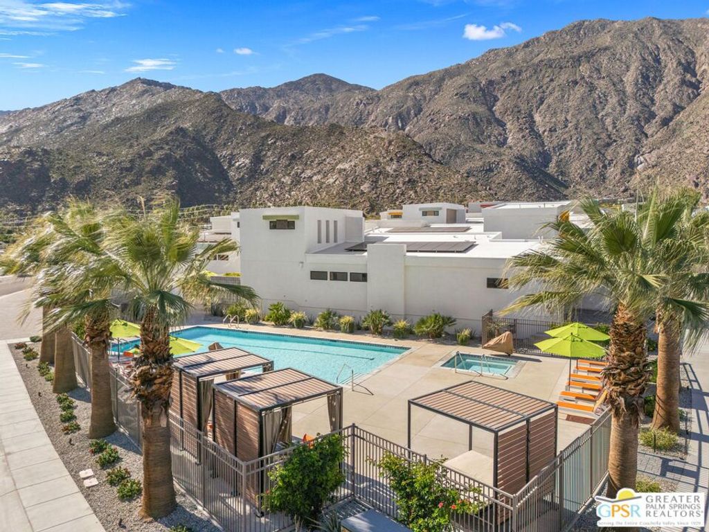 Image 50 of property listing at 190 Obsidian Loop, Palm Springs, CA 92264