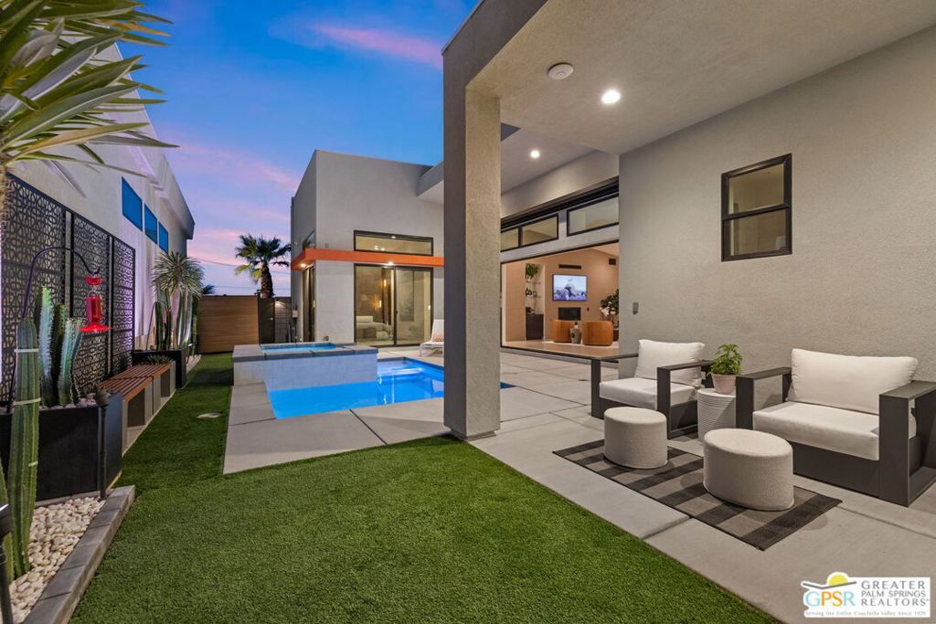 Image 56 of property listing at 190 Obsidian Loop, Palm Springs, CA 92264