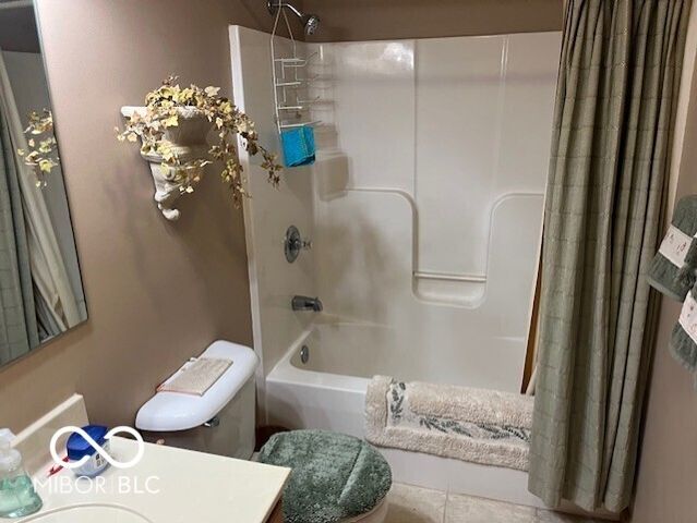 1010 Louise Court, Seymour, IN 47274