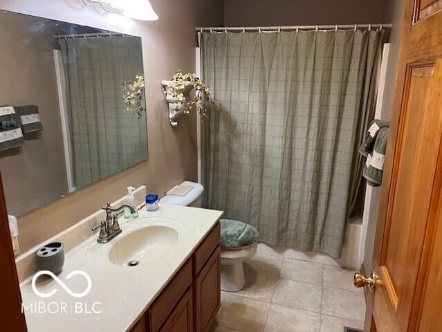 1010 Louise Court, Seymour, IN 47274