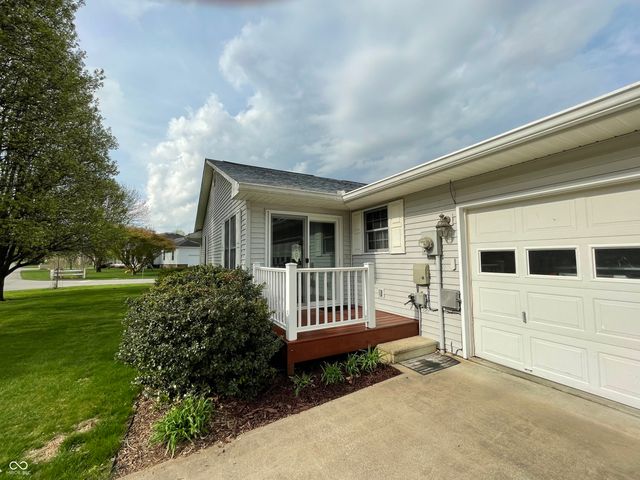 1010 Louise Court, Seymour, IN 47274
