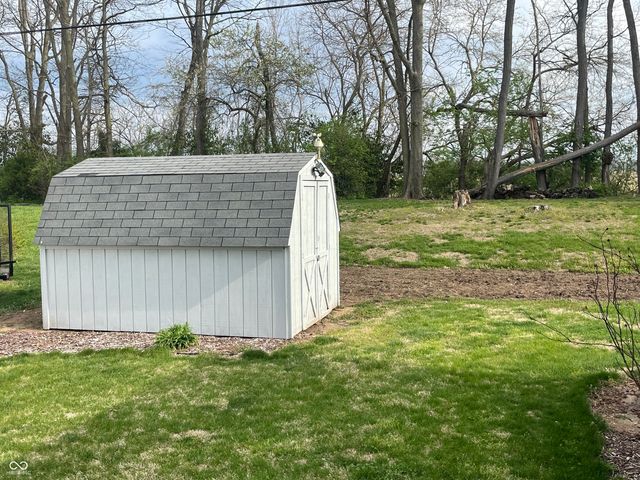 1010 Louise Court, Seymour, IN 47274