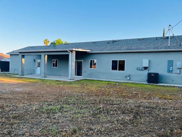 25791 Pickford Drive, Madera, CA 93638