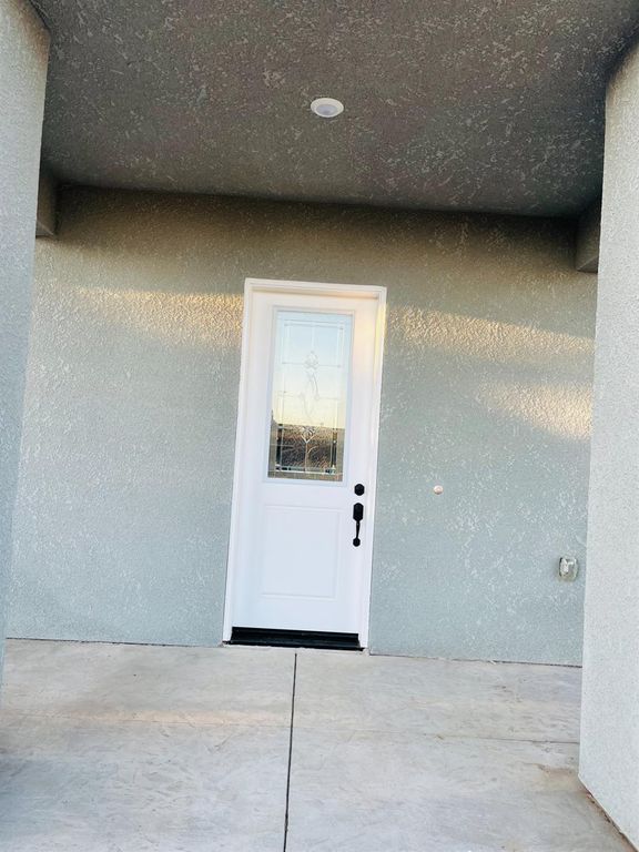 Image 5 of property listing at 25791 Pickford Drive, Madera, CA 93638