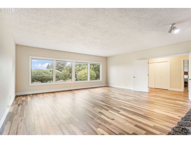 3601 E 11TH St, Vancouver, WA 98661