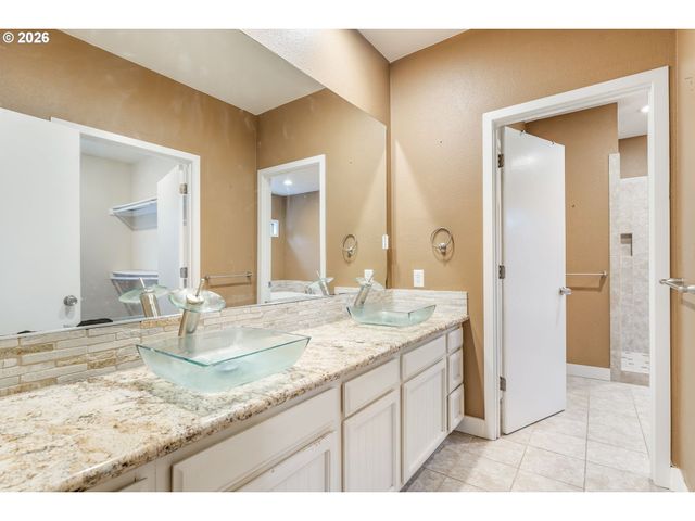 3601 E 11TH St, Vancouver, WA 98661