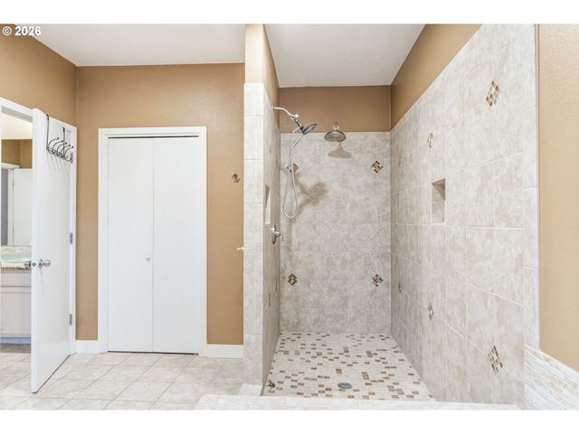 3601 E 11TH St, Vancouver, WA 98661