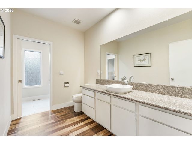 3601 E 11TH St, Vancouver, WA 98661