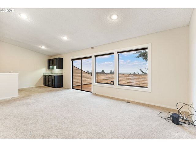 3601 E 11TH St, Vancouver, WA 98661