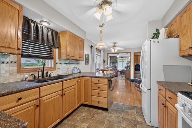 10904 Smokey Mountain Trail, Blue Mounds, WI 53517