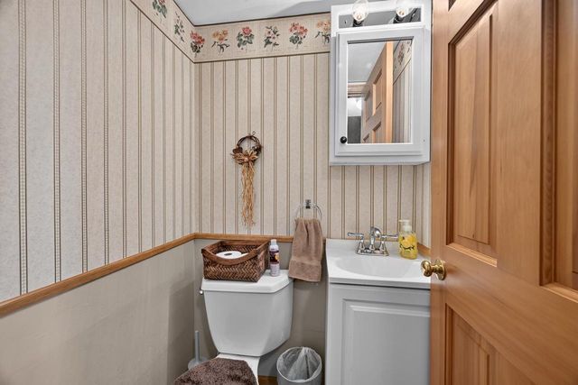 10904 Smokey Mountain Trail, Blue Mounds, WI 53517