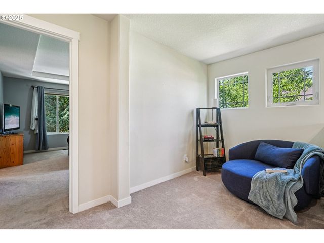 28611 GREENWAY Dr, Wilsonville, OR 97070