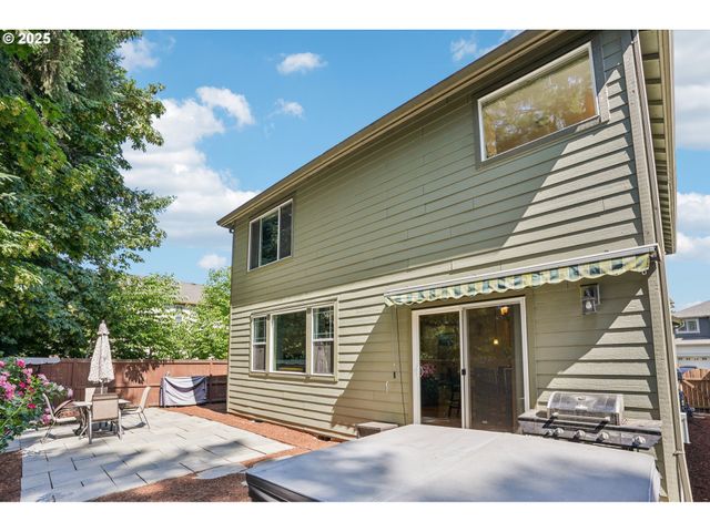 28611 GREENWAY Dr, Wilsonville, OR 97070