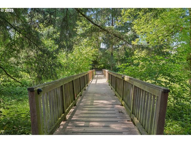 28611 GREENWAY Dr, Wilsonville, OR 97070