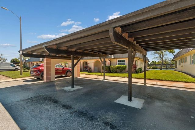 4204 STRATFORD DRIVE 4204, New Port Richey, FL 34652