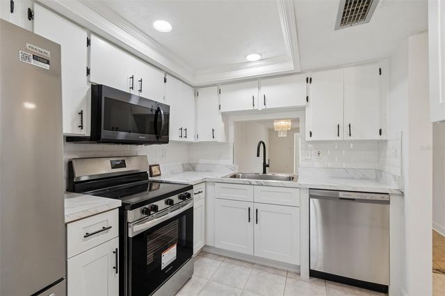 4204 STRATFORD DRIVE 4204, New Port Richey, FL 34652