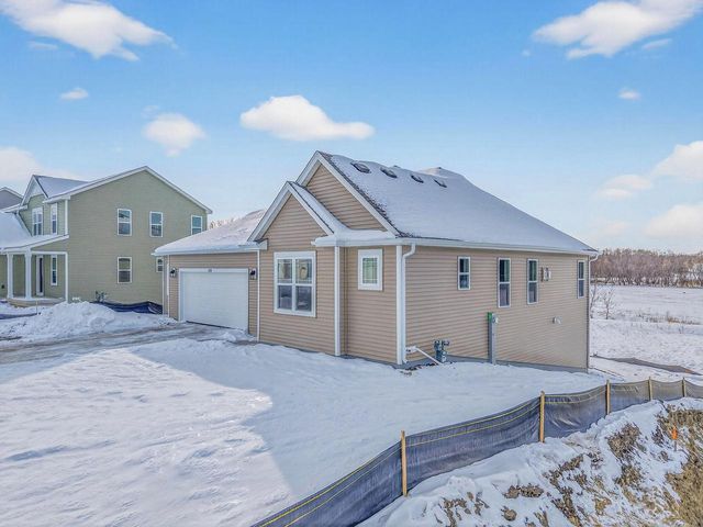 680 Stonefield LANE, Whitewater, WI 53190