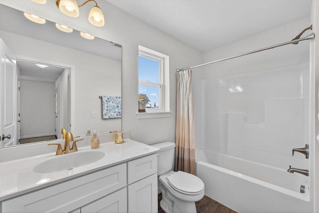 680 Stonefield LANE, Whitewater, WI 53190