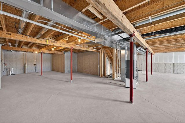 680 Stonefield LANE, Whitewater, WI 53190