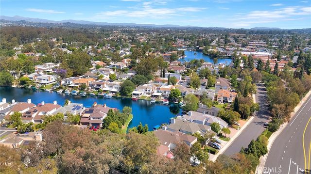 22706 Wood Lake Lane, Lake Forest, CA 92630