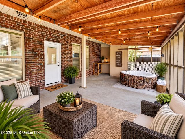 13347 Hilliard Street, D'iberville, MS 39540