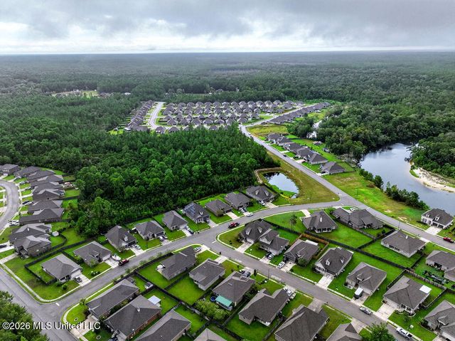 13347 Hilliard Street, D'iberville, MS 39540