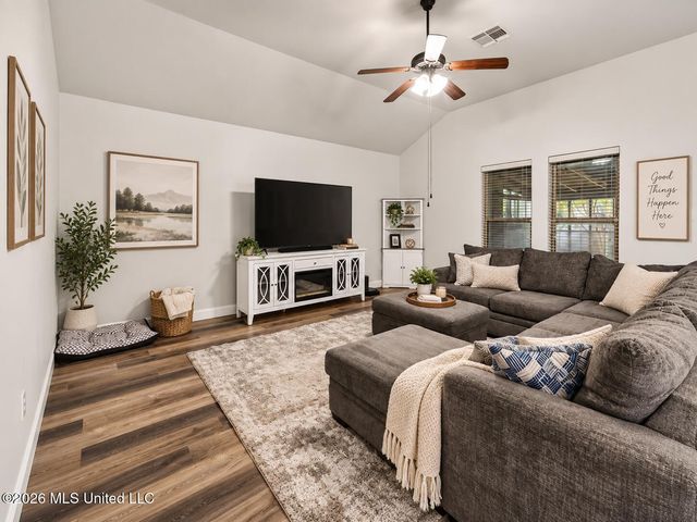 13347 Hilliard Street, D'iberville, MS 39540