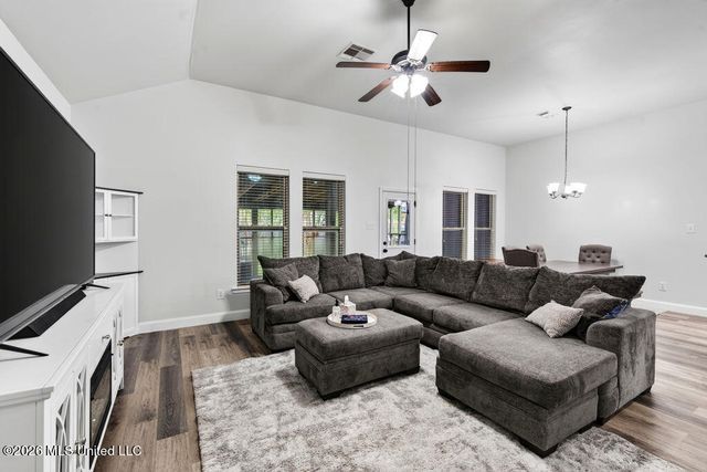 13347 Hilliard Street, D'iberville, MS 39540