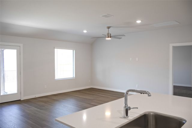 4000 Falcon Drive, Farmersville, TX 75442