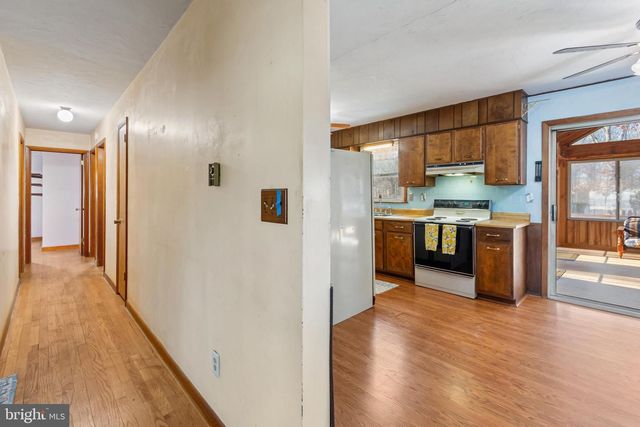 2106 DON AVE, Westminster, MD 21157