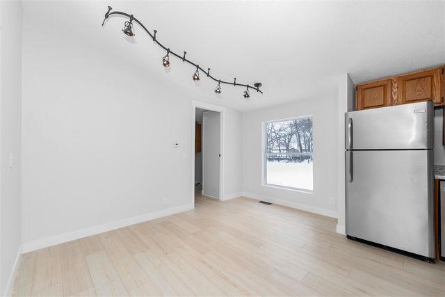 6818 E T Avenue, Vicksburg, MI 49097