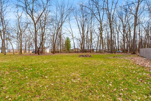 6818 E T Avenue, Vicksburg, MI 49097