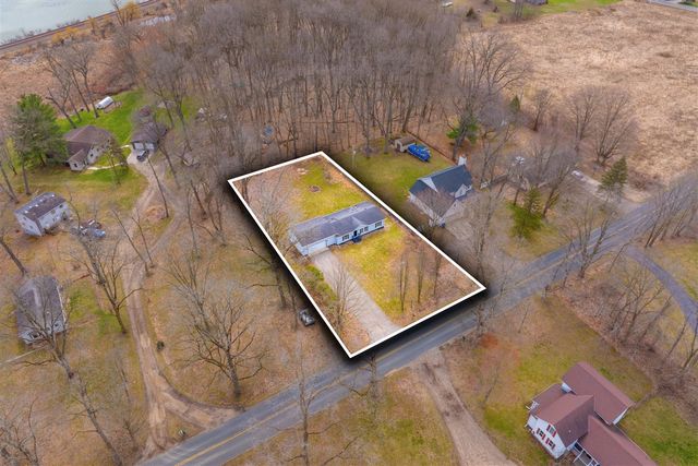 6818 E T Avenue, Vicksburg, MI 49097