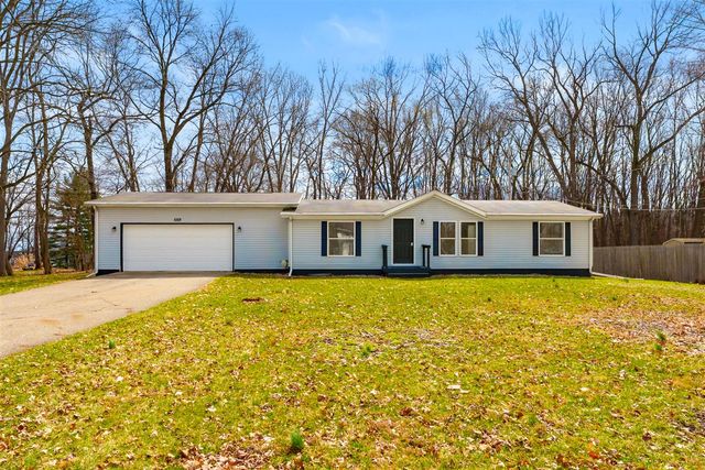 6818 E T Avenue, Vicksburg, MI 49097