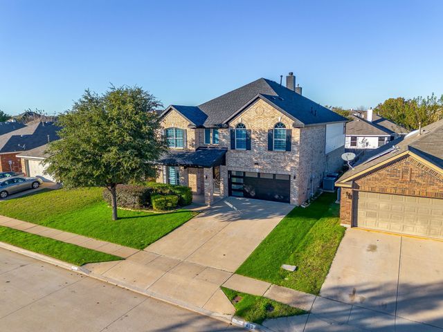 500 FLOWERING PLUM Lane 1, Fort Worth, TX 76140