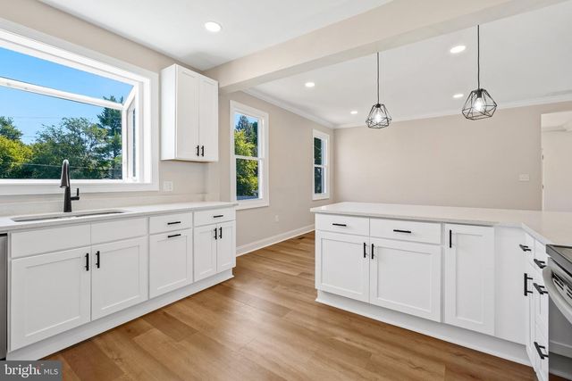 692 RIDGE, Mount Airy, MD 21771