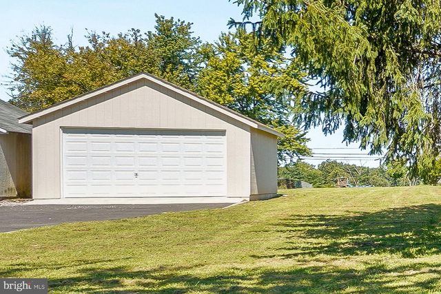 692 RIDGE, Mount Airy, MD 21771